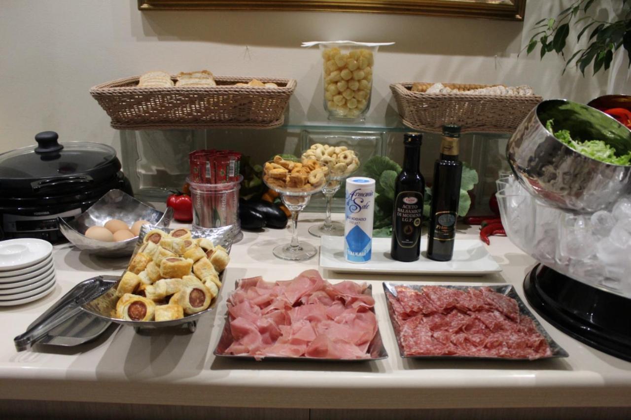 Hotel Aurora Mare Rimini Luaran gambar