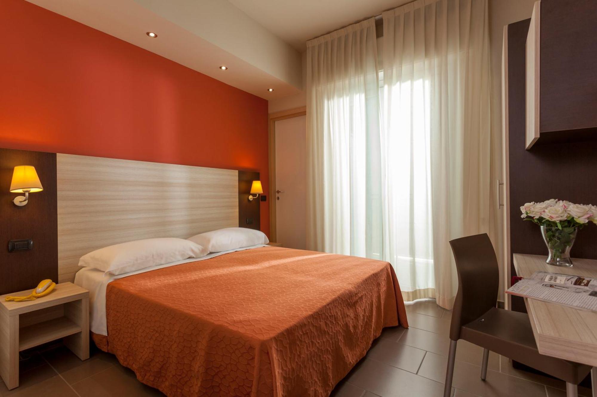 Hotel Aurora Mare Rimini Luaran gambar