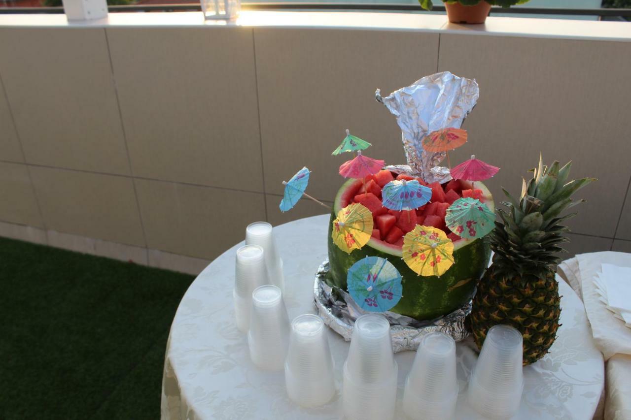Hotel Aurora Mare Rimini Luaran gambar