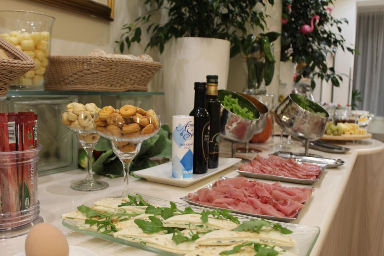 Hotel Aurora Mare Rimini Luaran gambar