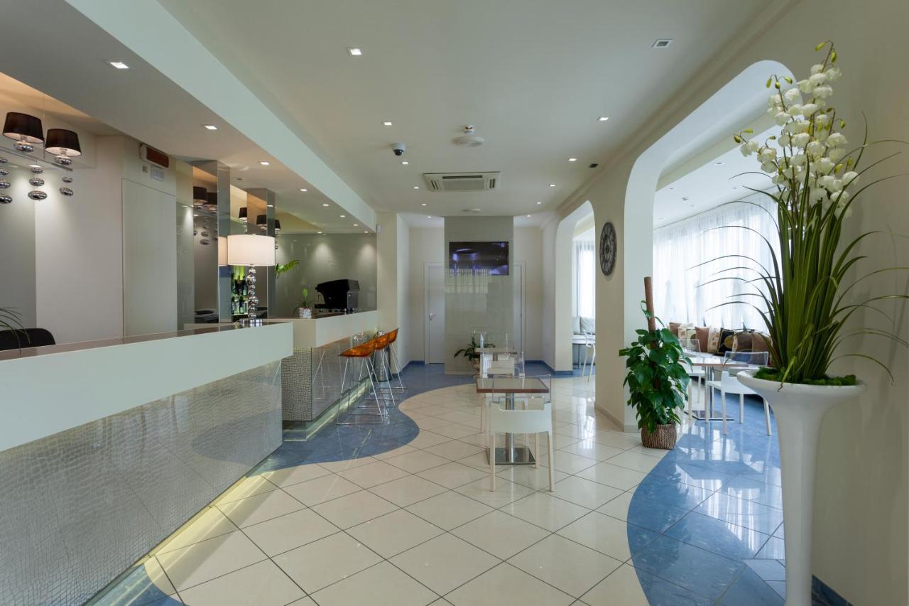 Hotel Aurora Mare Rimini Luaran gambar
