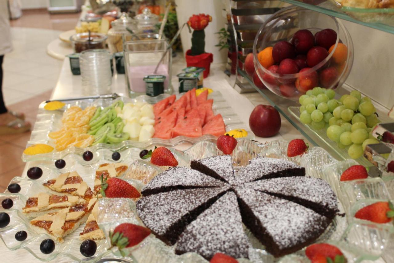 Hotel Aurora Mare Rimini Luaran gambar