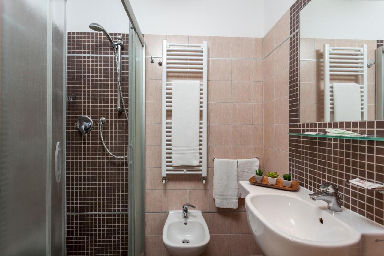 Hotel Aurora Mare Rimini Luaran gambar